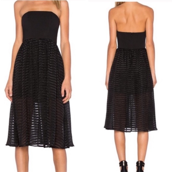 NBD Dresses & Skirts - NBD / Revolve Strapless Midi Black Cocktail Dress